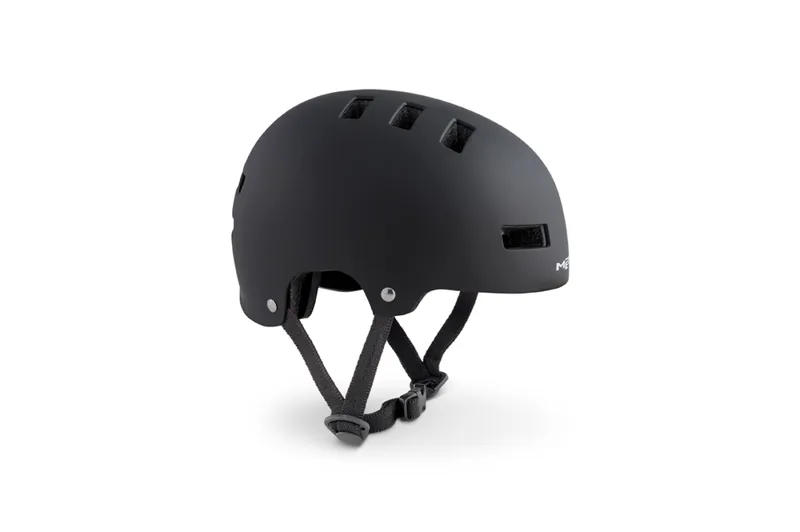 MET Yoyo Matt Black Helmet
