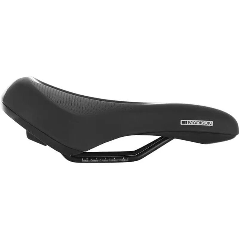 SADDLE Roam E Black 178 mm x 266 mm-1